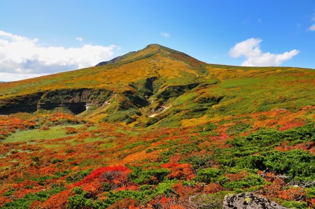 栗駒山の紅葉2023！見頃や登山・ドライブコースを詳しく紹介！