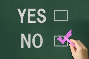 クレジットカードの更新見送り・更新拒否の理由と対策は？リボ払いの場合はどうなる？